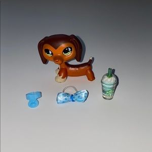 Lps Dachshund + 3 piece blue accessories